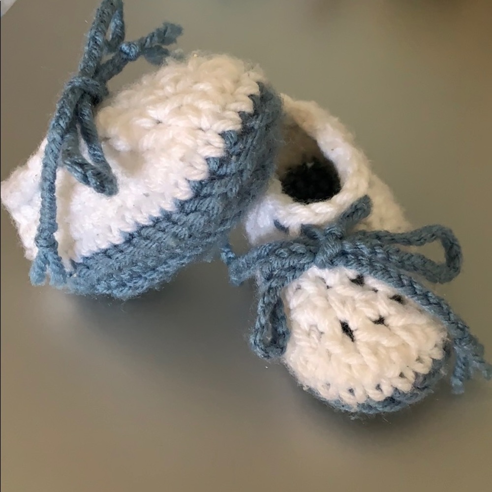 White & Blue Knit Baby Shoes